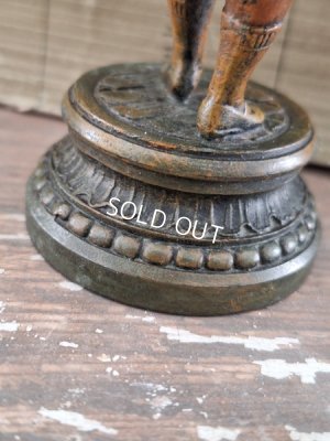 画像6: アンティークドールを抱える少女像