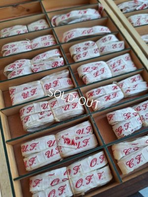 画像31: アンティークイニシャルテープキャビネット