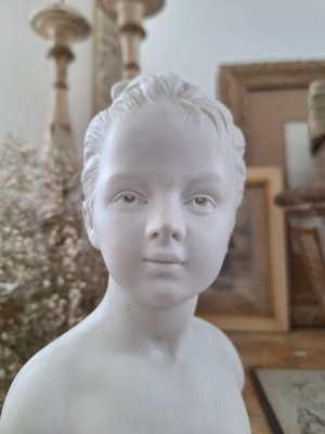 画像2: Louise Brongniar胸像