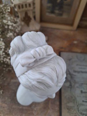 画像8: Louise Brongniar胸像