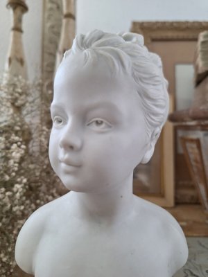 画像3: Louise Brongniar胸像