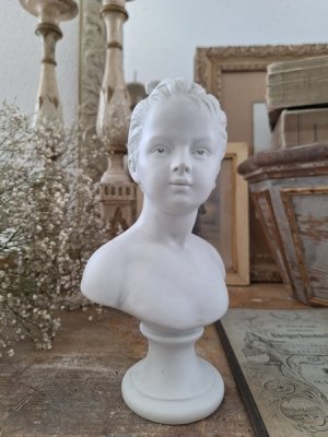 画像10: Louise Brongniar胸像