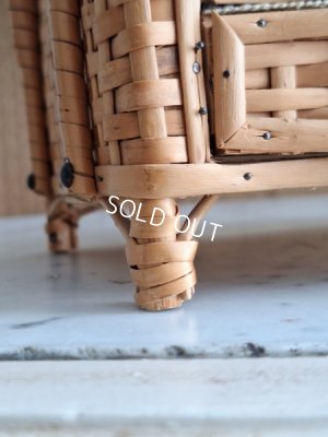 画像20: アンティークソーイングバスケット