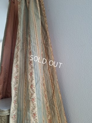 画像18: アンティークカーテン付天蓋