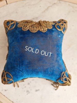 画像23: マリエスタンド付クッション