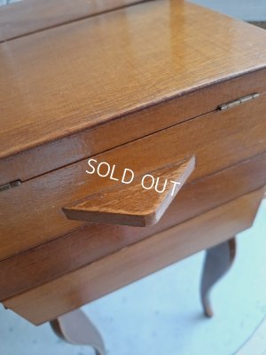 画像7: アンティーク猫脚ソーイングボックス