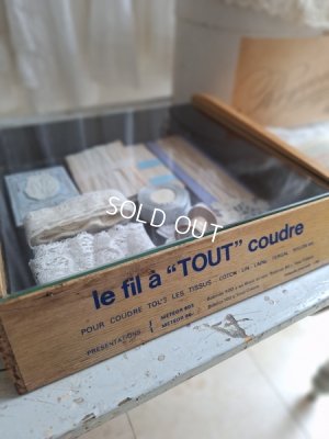 antiqueglassshowcase