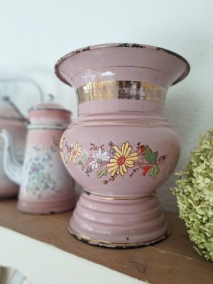 enamelflowervase