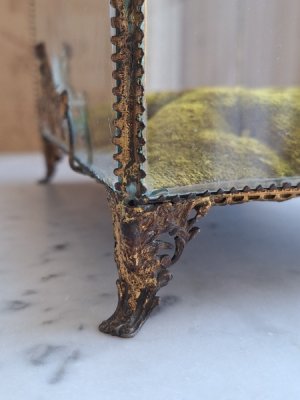 画像15: マリエクッション付ガラスケース