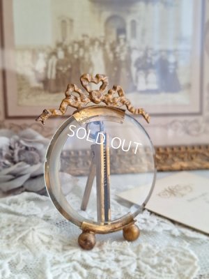 antiquephotostand