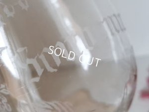 画像3: すずらん柄ロゴ入りワイングラス