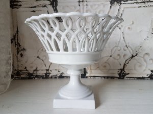 画像4: 白い陶器バスケット型フルーツコンポート