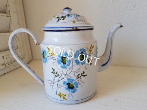 画像3: 白いホーロー花柄ポット