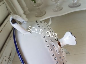 画像3: 白いホーロー猫脚コランダー