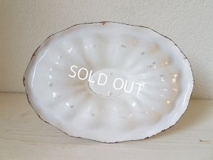 画像10: 白いホーローソーシエ