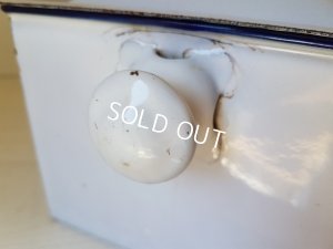 画像3: アンティ―ク白ホーローHerlingeケース