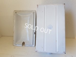 画像10: アンティ―ク白ホーローHerlingeケース