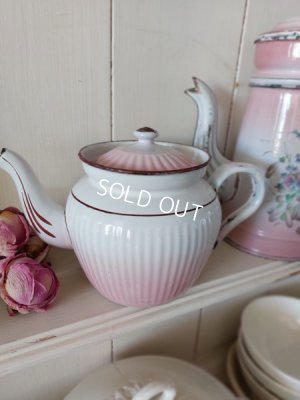 bbenamelpinkteapot