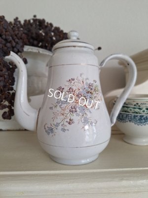 enamelcoffepot
