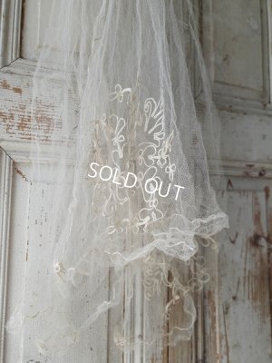 画像15: ベール付きワックスフラワーティアラ