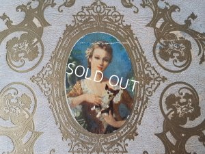 画像5: 犬を抱く女性柄ボックス