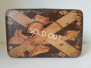 画像9: アンティークローズ柄ティンバスケット缶