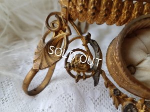 画像10: クッションスタンド