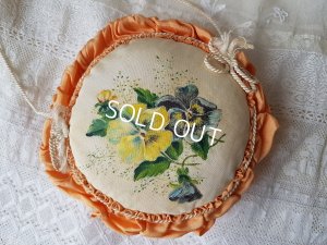 画像2: パンジー柄クッション