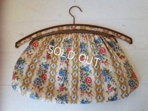 画像2: ローズ柄バッグ付きハンガー