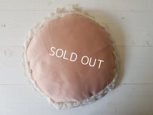 画像8: アンティークレースクッション