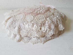 画像6: アンティークレースクッション