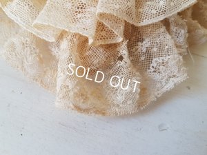 画像9: アンティークレースクッション