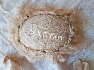 画像2: ロココリボンアンティーククッション