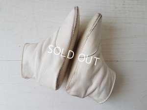 画像7: 白いボタンアップベビーシューズ