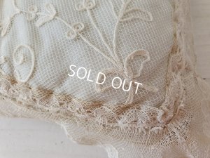 画像8: アンティ―クレースクッション