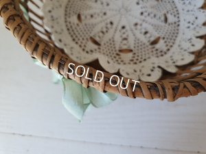 画像11: リボン付きアンティークバスケット