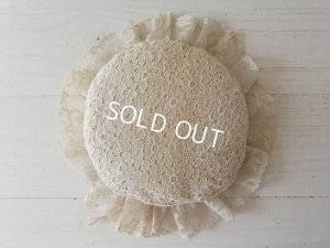 画像3: アンティークレースクッション