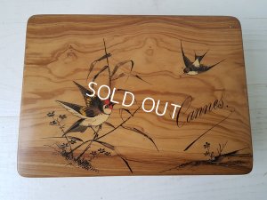 画像2: クッション付き小鳥柄モシュリンヌボックス