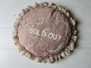 画像10: アンティ―クレースクッション