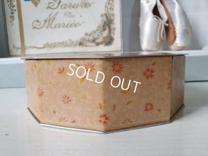 画像10: エンジェル柄ブリキ缶