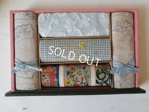 画像9: アンティークソーイングセット