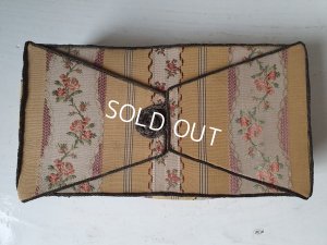 画像2: アンティーク花柄ケース