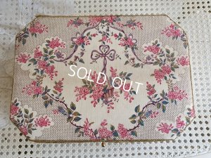 画像2: アンティークリボンと花かご柄カルトナージュボックス