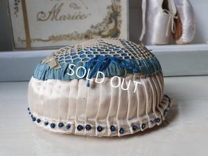 画像4: アンティーククッション