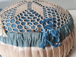 画像9: アンティーククッション