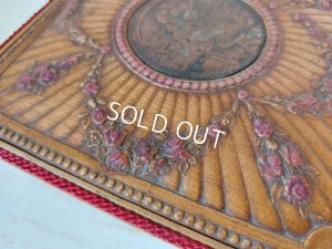 画像4: クッション付きローズガーランドボックス