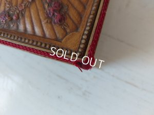 画像15: クッション付きローズガーランドボックス