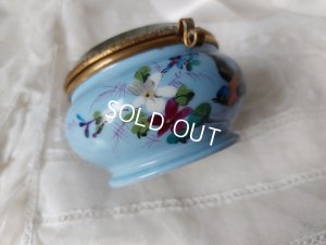 画像7: アンティーク陶器小鳥柄パウダージャー