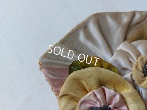 画像9: アンティーク布花装飾のガラスケース