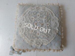 画像10: アンティークレースクッション